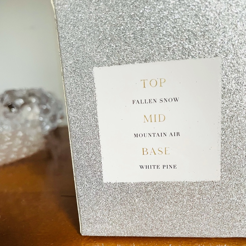 ILLUME X J. Crew Candle,Sea Salt & Shimmer,NWT